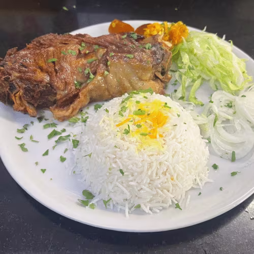 Fleisch-Quzi رقبه خروف مع رز